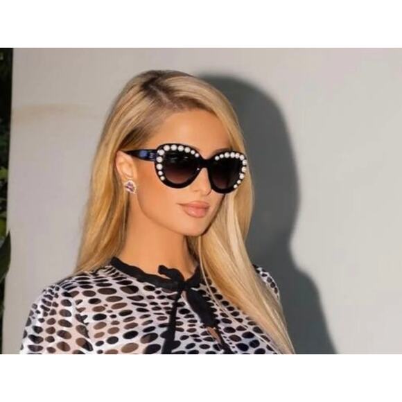 Feed Me Gems Signature Heart Stud Earrings Clear AB, Pink, OR Volcano NWT - Picture 5 of 13